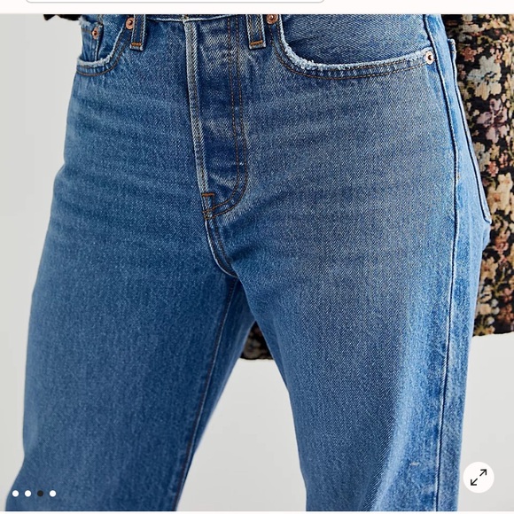 Levi's Wedgie Straight jeans; worn once; size 25 - Picture 3 of 10